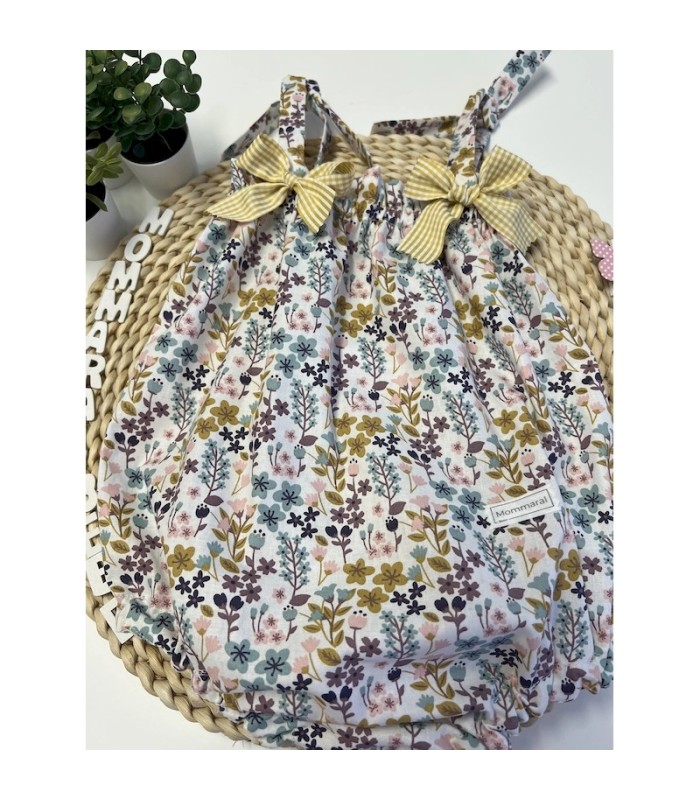 PELELE FLORES LILAS LAZO CÁMEL